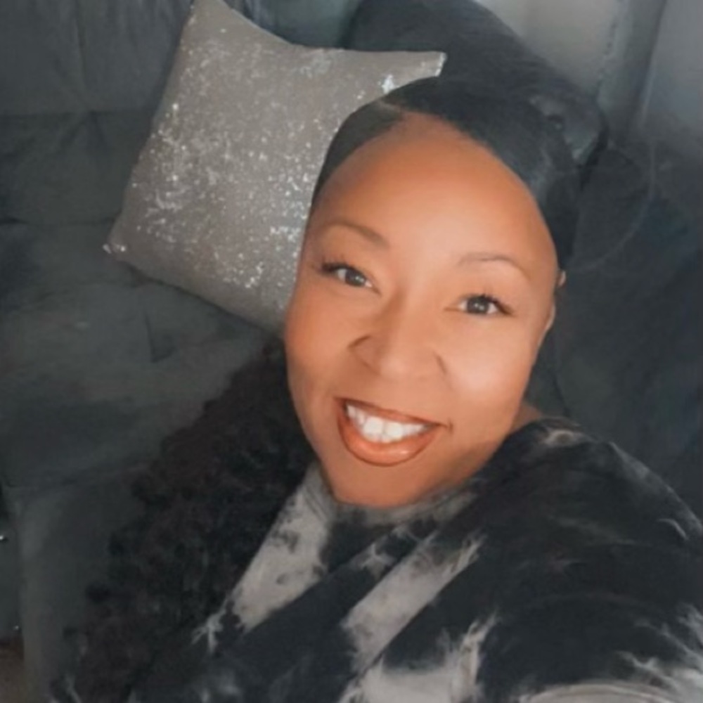 Meet your Posher, Latasha